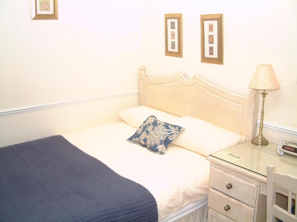 West Lodge Hotel Ейлзбері Номер фото